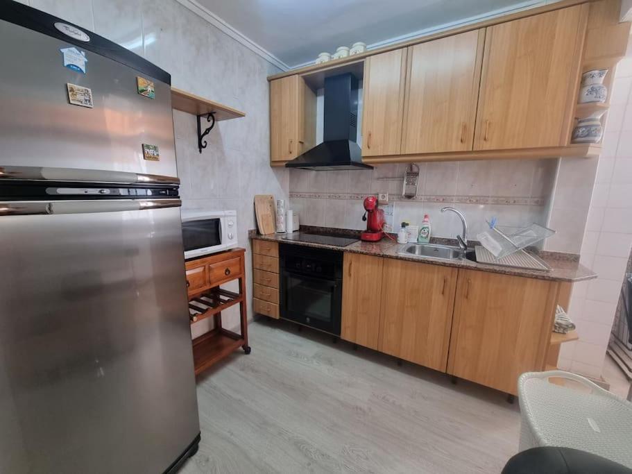Lovely Three-Bedroom Apartment In Puerto De Sagunt Puerto de Sagunto Bagian luar foto