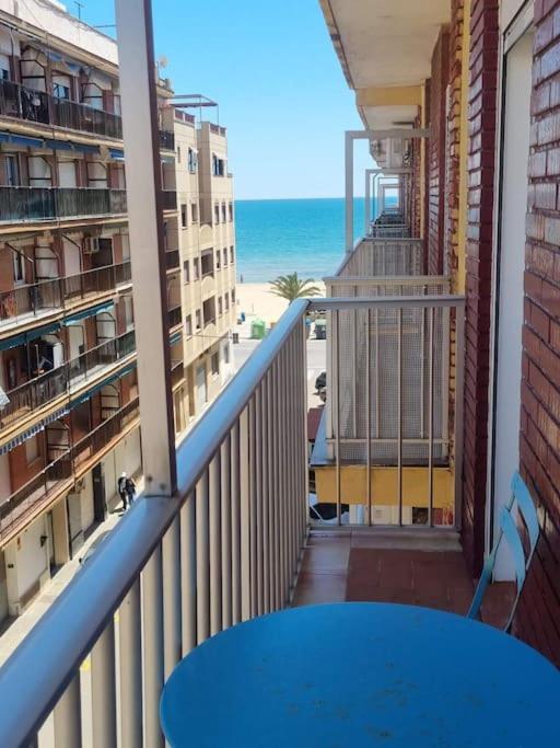 Lovely Three-Bedroom Apartment In Puerto De Sagunt Puerto de Sagunto Bagian luar foto